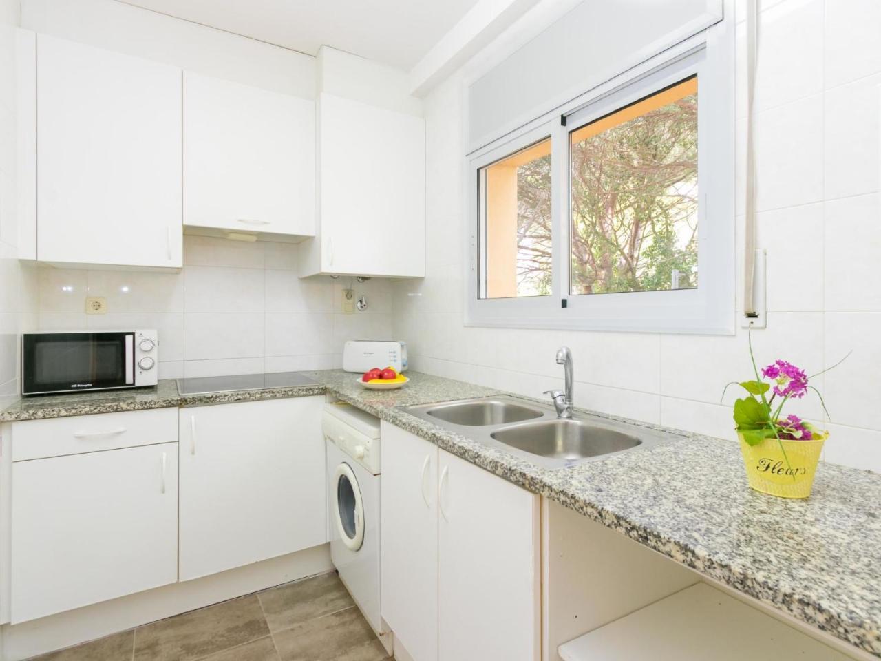 Apartment Velazquez-4 By Interhome Roses Kültér fotó